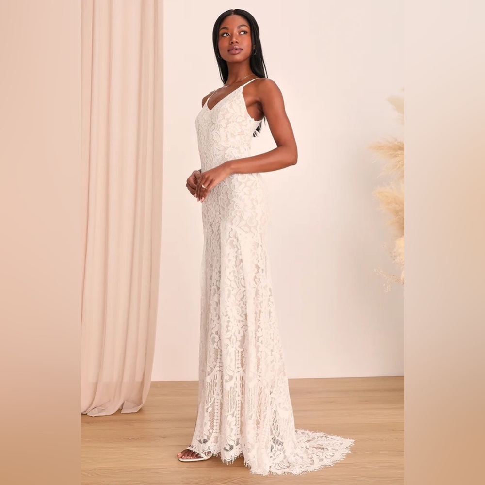 Lulu’s Flynn White Lace Maxi Wedding Dress Size S